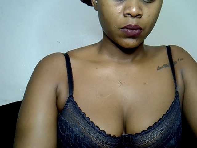 MDIVAH live cam on BongaCams