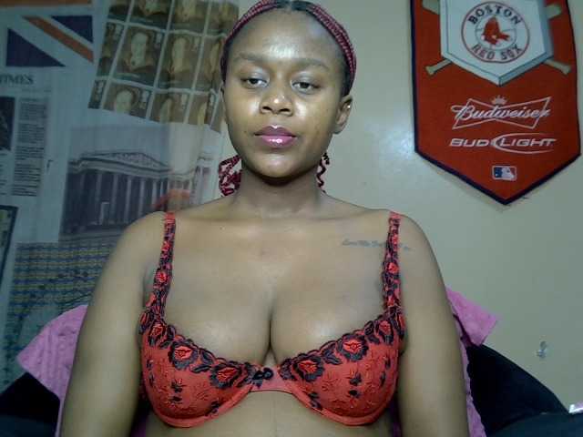 MDIVAH live cam on BongaCams