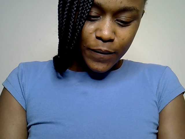 MDIVAH live cam on BongaCams