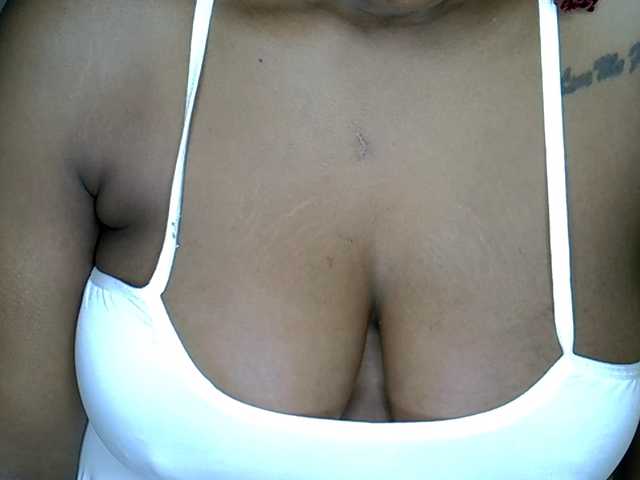 MDIVAH live cam on BongaCams