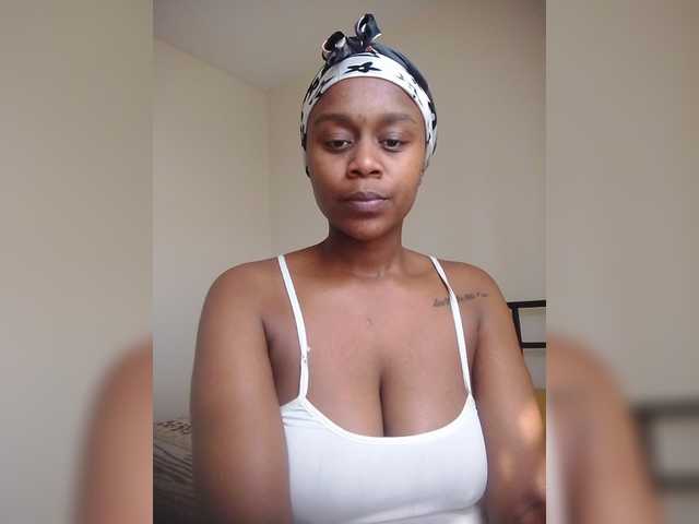 MDIVAH live webcam show
