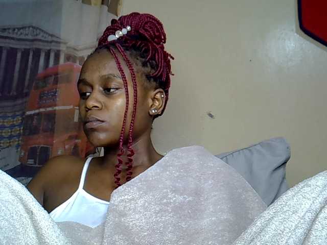 MDIVAH live cam on BongaCams