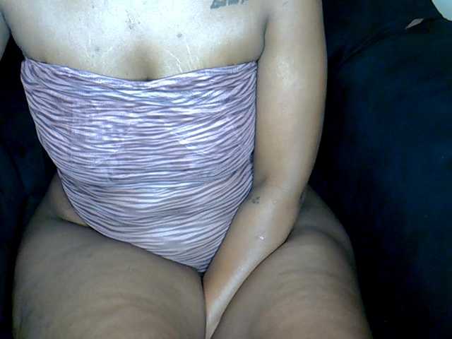 MDIVAH live cam on BongaCams