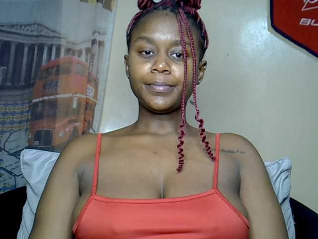 MDIVAH live cam on BongaCams