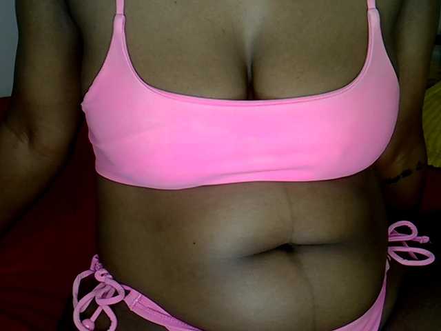 MDIVAH live cam on BongaCams