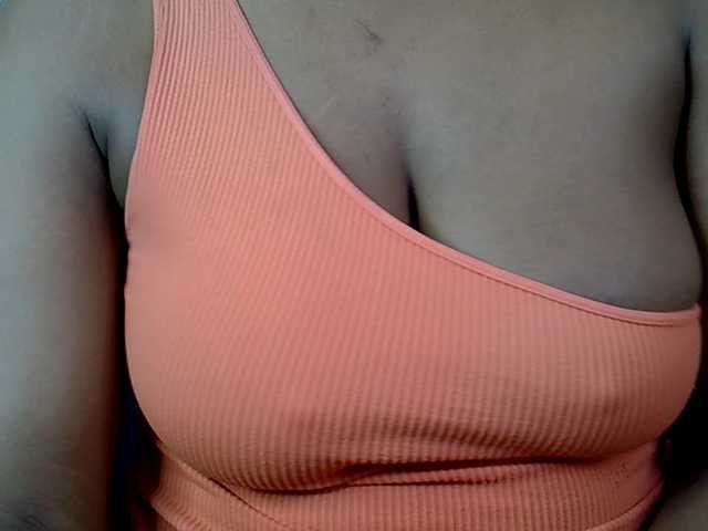 MDIVAH live cam on BongaCams