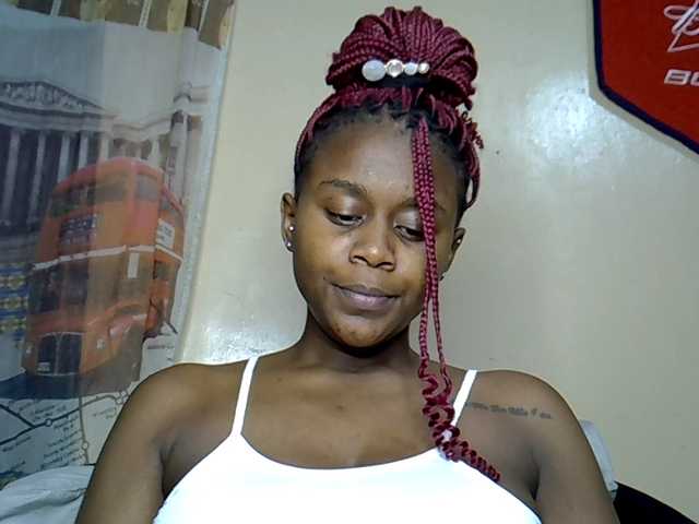 MDIVAH live cam on BongaCams