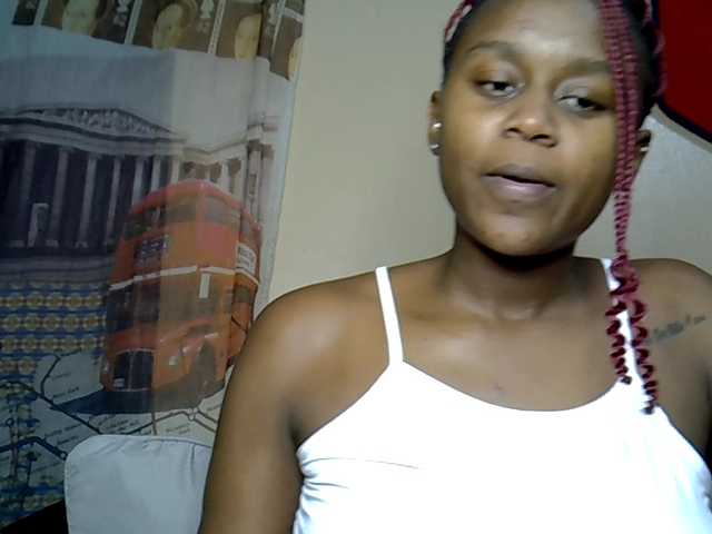 MDIVAH live cam on BongaCams