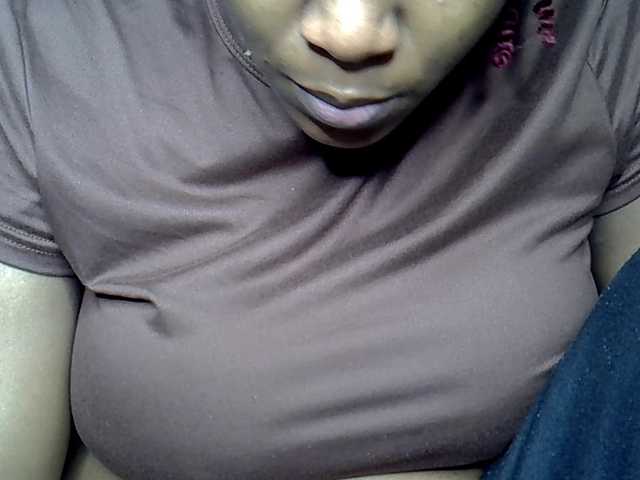 MDIVAH live cam on BongaCams