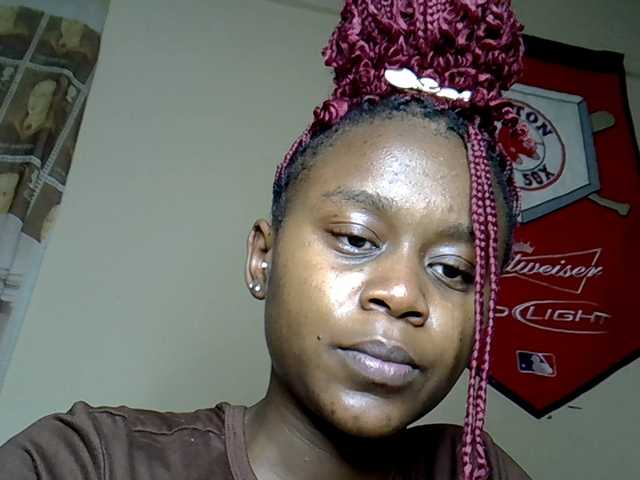 MDIVAH live cam on BongaCams