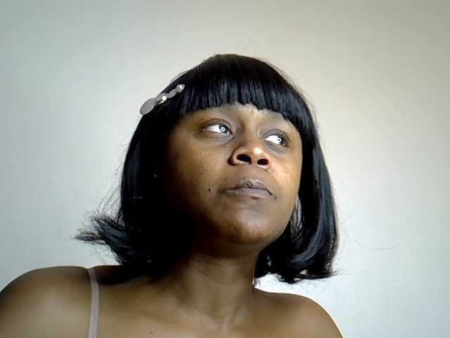 MDIVAH live cam on BongaCams