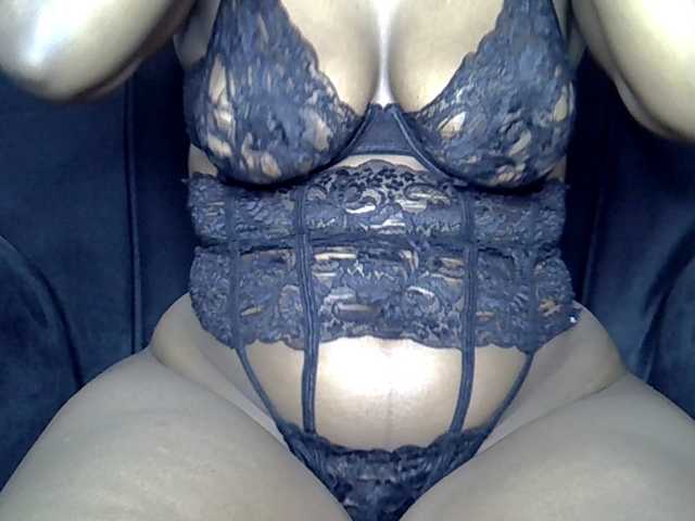 MDIVAH live cam on BongaCams
