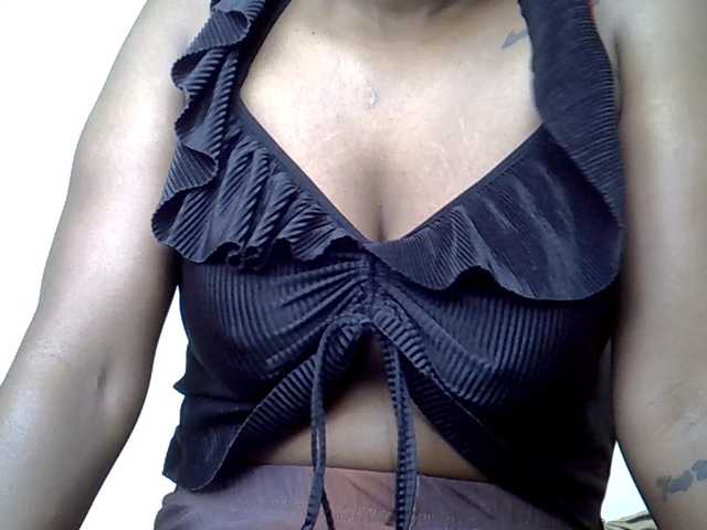 MDIVAH live cam on BongaCams