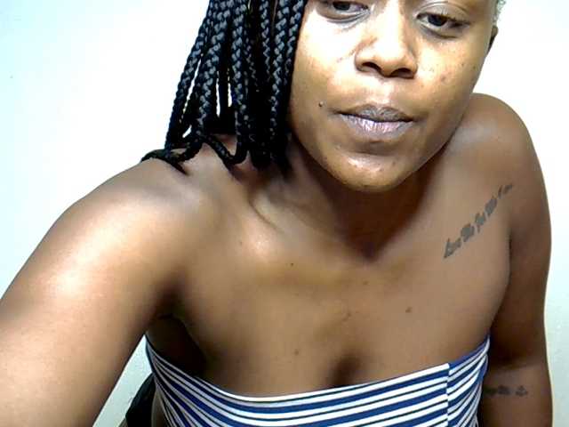 MDIVAH live cam on BongaCams