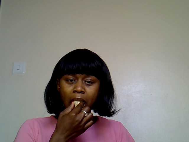 MDIVAH live cam on BongaCams