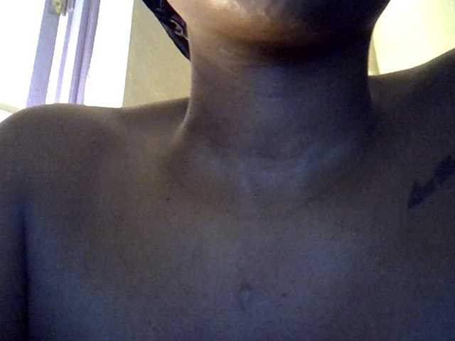 MDIVAH live cam on BongaCams