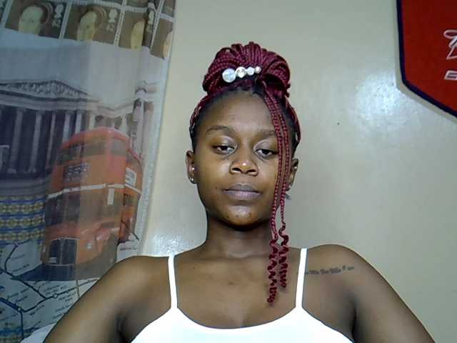 MDIVAH live cam on BongaCams