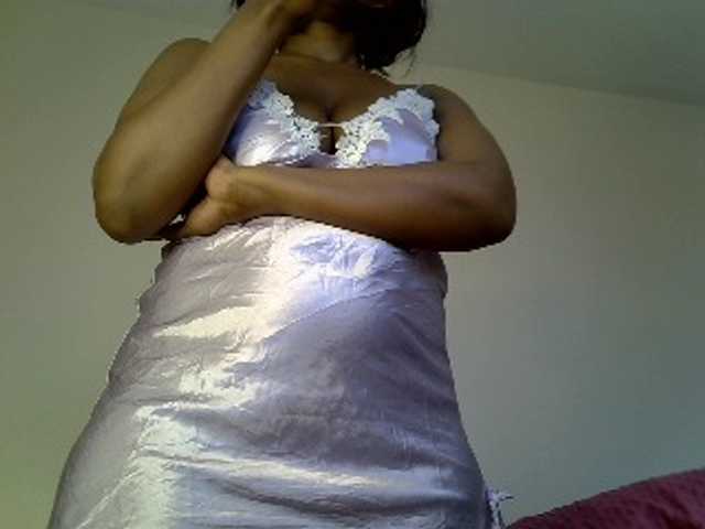 MDIVAH live cam on BongaCams