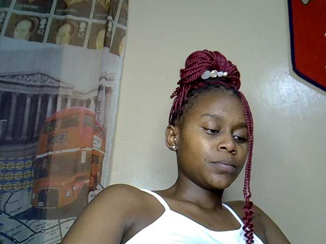 MDIVAH live cam on BongaCams