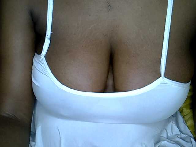 MDIVAH live cam on BongaCams