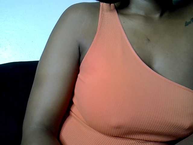 MDIVAH live cam on BongaCams