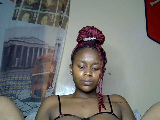 MDIVAH live cam on BongaCams