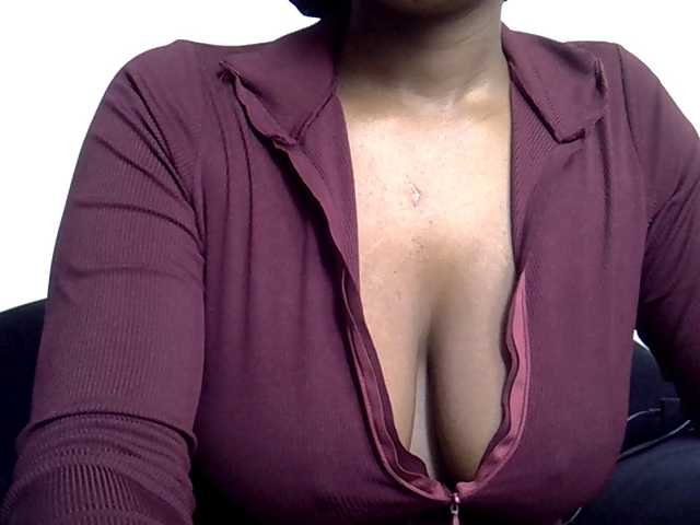 MDIVAH live cam on BongaCams