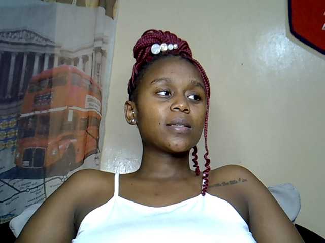 MDIVAH live cam on BongaCams