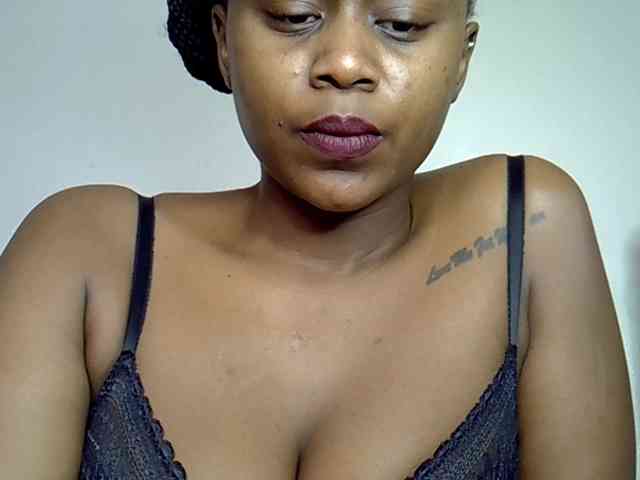 Model: SquirtLaylaah