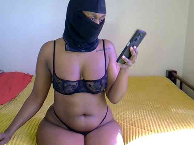 Model: SquirtLaylaah