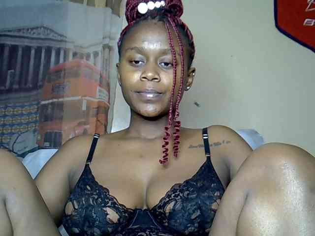 LAYLAAH webcam