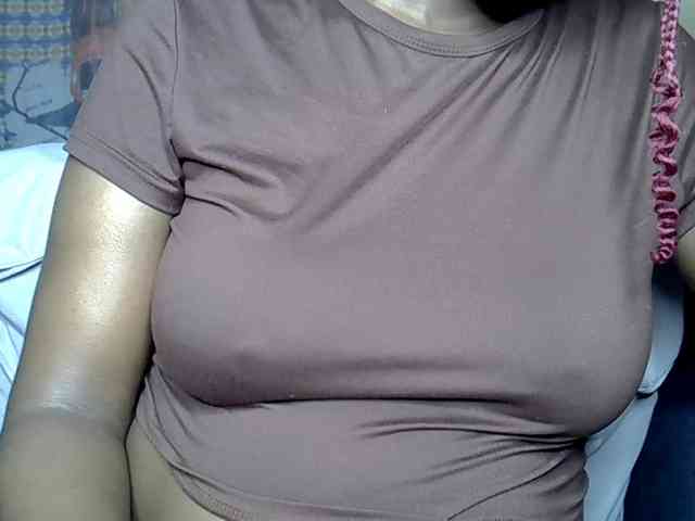 LAYLAAH webcam