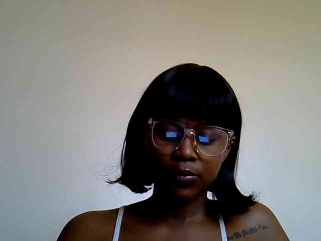 LAYLAAH webcam