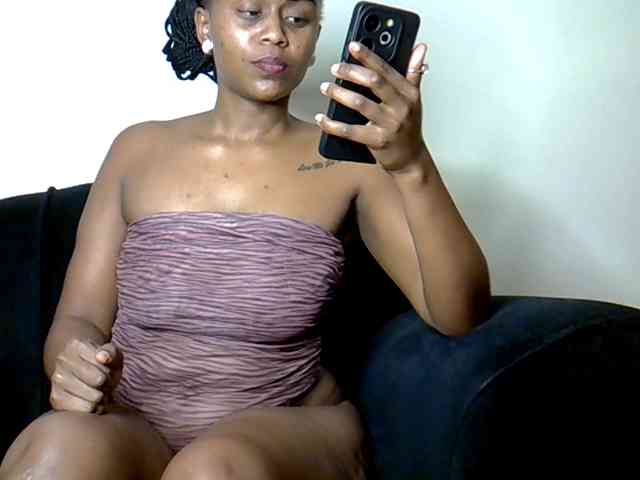 Model: SquirtLaylaah