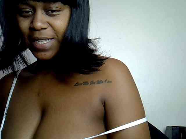 LAYLAAH webcam