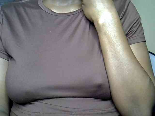 LAYLAAH webcam