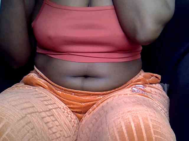 LAYLAAH webcam