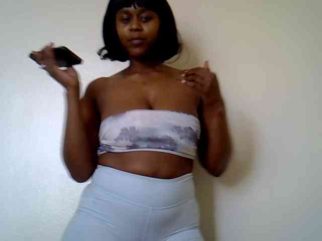 LAYLAAH webcam