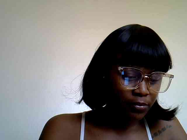 LAYLAAH webcam