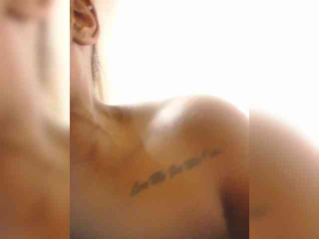 Model: SquirtLaylaah