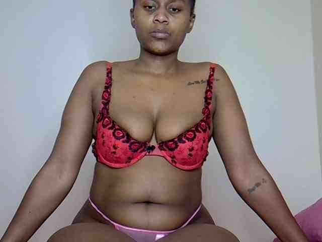 LAYLAAH webcam