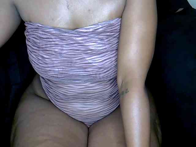 Model: SquirtLaylaah