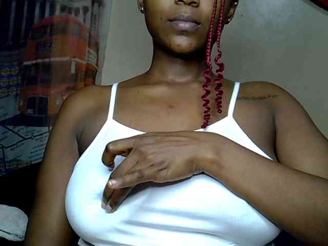 LAYLAAH webcam