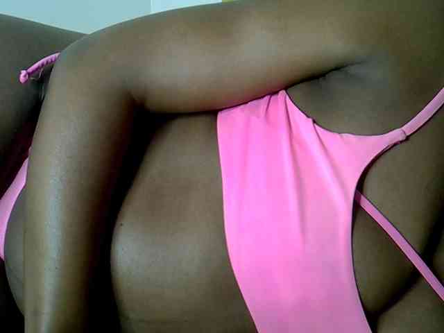 LAYLAAH webcam