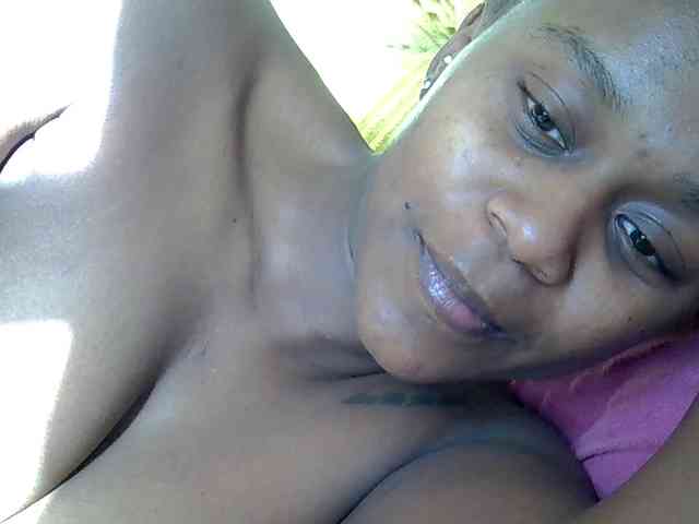 LAYLAAH webcam