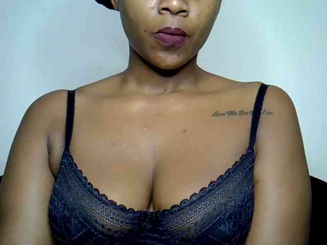 Model: SquirtLaylaah