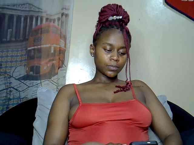 LAYLAAH webcam