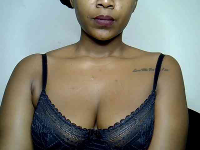 Model: SquirtLaylaah