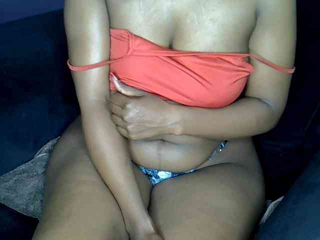 LAYLAAH webcam