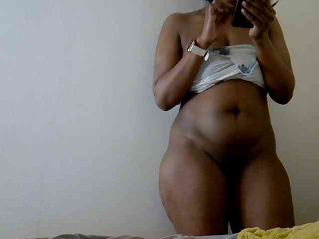 LAYLAAH webcam